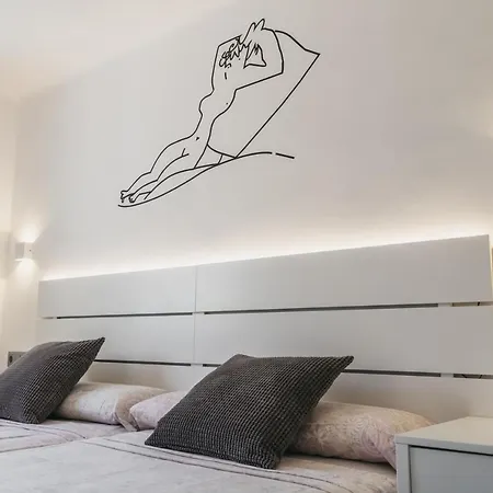 Marqués de Guadiaro 1 Apartamentos Málaga Extérieur photo
